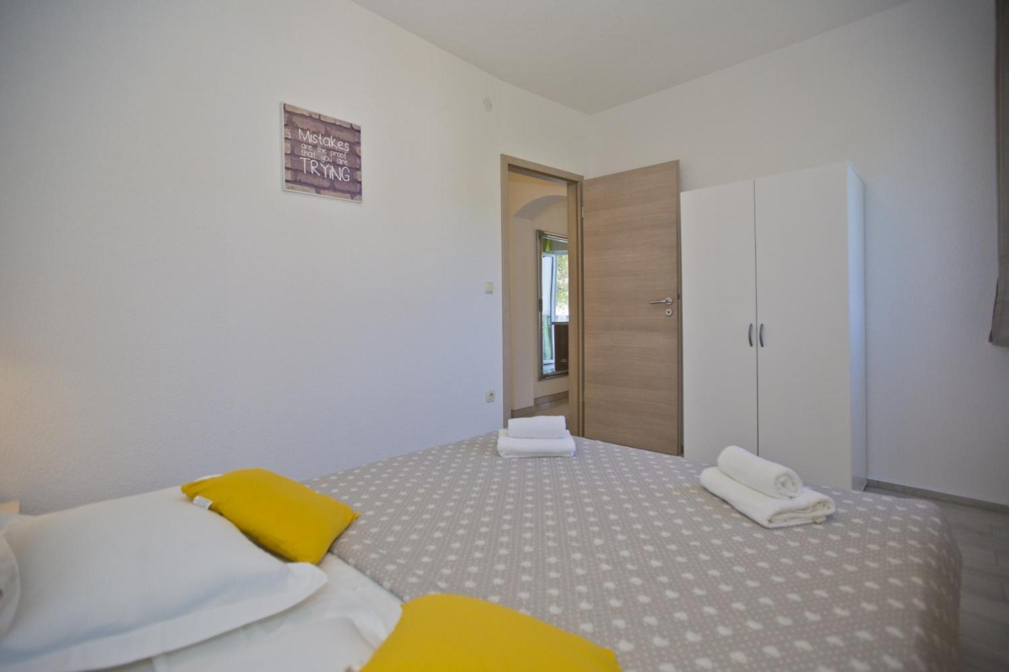 Apartments By The Sea Cove Zastupac, Hvar - 8761 هفار الغرفة الصورة